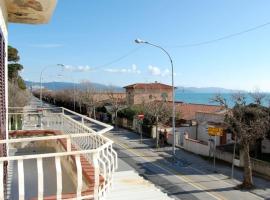 Hotel Eden, hotell i Follonica