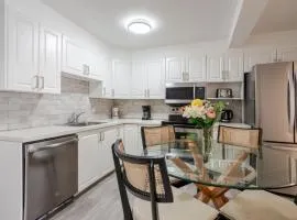 Stylish 3BR in Montreal
