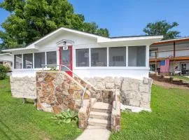 Historic Rockaway Beach Cottage 12