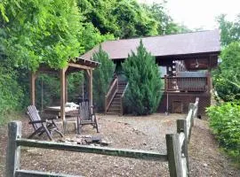 Free Railroad Tix - secluded - Fire Pit and Outdoor Bed Swing