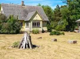Kihnu Rootsiküla Pähklimetsa kogu maja sauna ja kümblustünniga