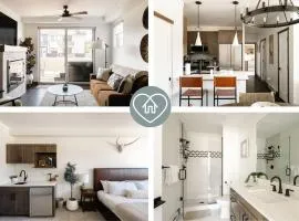 New Luxe Condo - Hot Tub - Minutes to WP! - Fraser