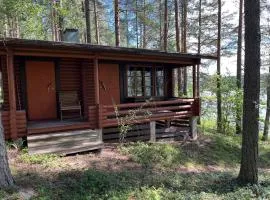 Mummonmökki Puruvedellä Kylän Kupeessa