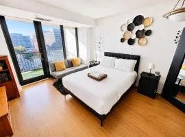 Executive Residence at National Landing, Metro, Pool, Sauna, Gym, Airport