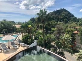 Ao Nang Colors Hotel - Aonang Beach, hotel in Ao Nang Beach