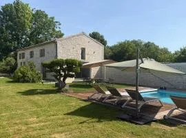 Le Chai du Mignon - Villa avec Piscine et Jacuzzi