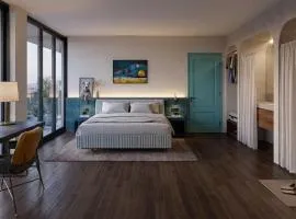 Len Hotel