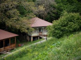 Kiketi Farm Hotels, hotel a Kiketʼi