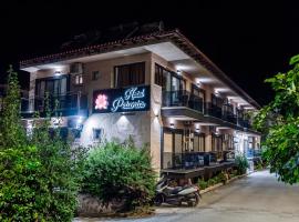 Hotel Petunia, hotel di Neos Marmaras