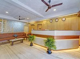 RG SUITES Mount Road
