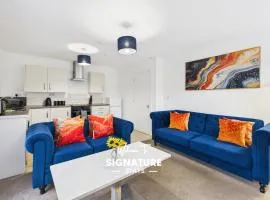 Saxon Home by Signature Stays - Pool & Gym Access - Parking
