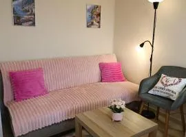 Móra Corner Apartman Mezőkövesd