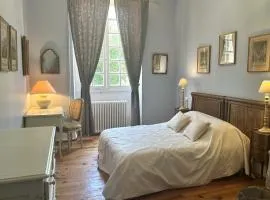 Double bedroom gîte in a castle in Normandy
