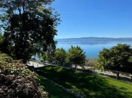 Villa Balevski & by The Lake