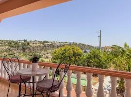 #373 Charming 3BR Villa with Spacious Garden & BBQ