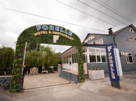 Forelle Restaurant & Motel, hotell i Çuxuryurd