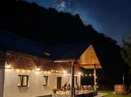 Artizan Chalet