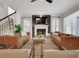Live Like Royalty - Highland Village 6BR Mansion