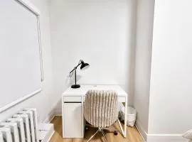 Beautiful 2 bedroom unit downtown