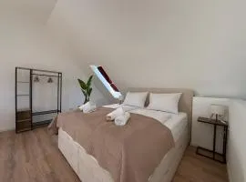 Apartment mit Arbeitsplatz, Parkplatz & Terrasse - für 4