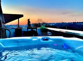 Mediterrane Ferienwohnung mit Whirlpool und Weitblick