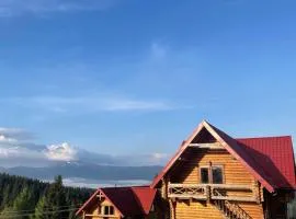 Котеджі з видом на Говерлу та Петрос