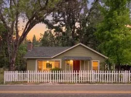 Vans Yosemite Garden Cottage