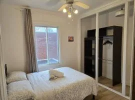Comfort apartment close to Metro Monk station with self check in