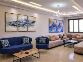 Elegant Lateral Beachfront Family Stay