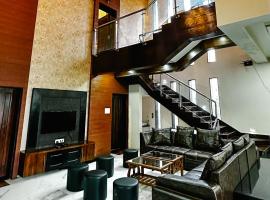 Courtyard Villa by Hillstaytion,com – hotel w mieście Panchgani