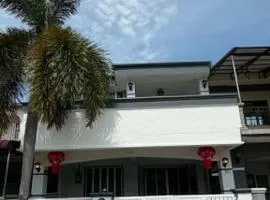 Rayhomestay Teluk Intan