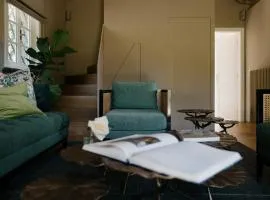 Design Country House & Pool in Famous Wine Region