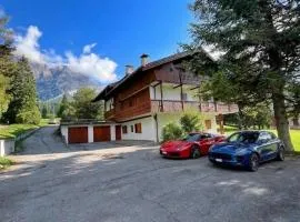 Exclusive Central Chalet, 5 min Sky Slopes, Garage