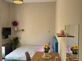 Studio by the sea RENAS HOUSE
