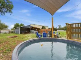 Game Barn, Cowboy Pool, 17ft Movie Screen - sleeps 10