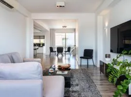 Luxury 2BR Limassol Marina Views
