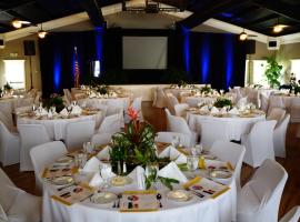 Grand Magnolia Ballroom & Suites, hotel in Pascagoula