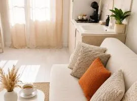 Modern Cozy studio Monaco - walk to Monaco
