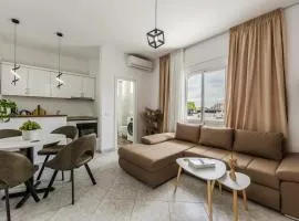 1BR Apartment with Mountain Views Golem by PikHost