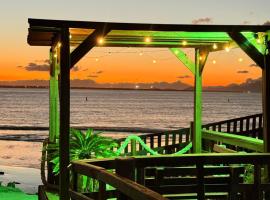 Pousada & Camping Tubarão, hotelli kohteessa Ilha do Mel