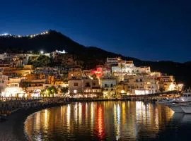MARE NOSTRUM - Beachfront House with Sea View - 2 Bedrooms - Sant'Angelo Ischia
