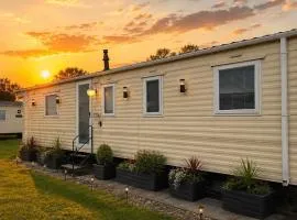 Carlys Cosy Caravan
