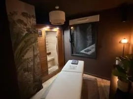 Proche de Rennes, La luxueuse Suite Joséphine, jacuzzi privatif et bien être