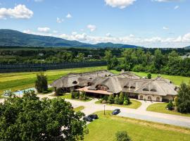 Dworek Góralski Restauracja Hotel & SPA โรงแรมในŁodygowice