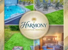 Chill Retreat, hot tub, large private yard
