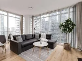 Cozy Downtown 2BR Suite near CN Tower with Balcony