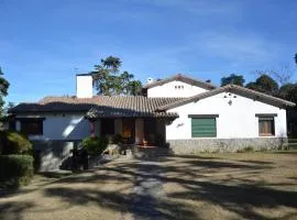 Amplia Casona de Estilo en La Falda