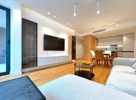 Zemun Residence with Private Pool & Spa