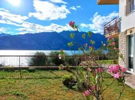 Panoramic Garden with Lake View Studio