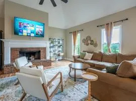 LakePoint 4BR Retreat with Game Room